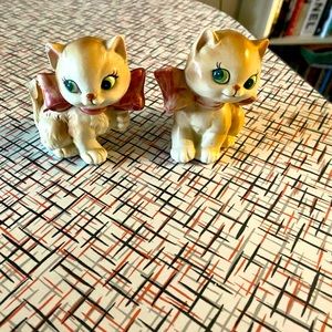 Vintage made in Japan salt & pepper shakers